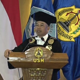 Rektor USM Dr Supari ST MT