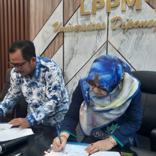 Penandatanganan naskah kerjasama antara Lembaga Penelitian dan Pengabdian kepada Masyarakat Universitas Semarang (LPPM USM) dan Lembaga Penelitian dan Pengabdian kepada Masyarakat Universitas Diponegoro (LPPM Undip), berlangsung di ruang sidang LPPM Undip Jalan Prof Sudarto SH, Tembalang Semarang