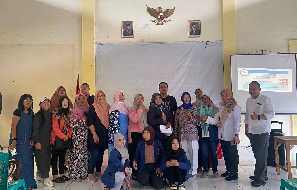 Tim Pengabdian kepada Masyarakat Fakultas ekonomi Universitas Semarang (PkM USM) memberikan pemahaman literasi keuangan kepada pelaku UMKM di Kelurahan Sendangmulyo, Kecamatan Tembalang, Kota Semarang, baru-baru ini
