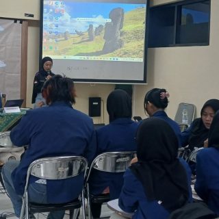 Musyawarah Kerja yang digelar Dewan Mahasiswa (Dema) Fakultas Psikologi Universitas Semarang berlangsung pada 29-30 November 2024, di ruang T.D.5 fakultas Psikologi. Kegiatan dihadiri 22 peserta