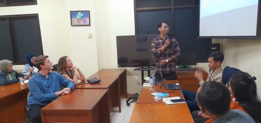 Seminar kelas tentang sumber daya manusia yang diselenggarakan Program Studi Magister Manajemen Universitas Semarang (MM-USM)di Gedung O, Pascasarjana USM, baru-baru ini. Kegiatan ini juga mengundang praktisi dari Inggris