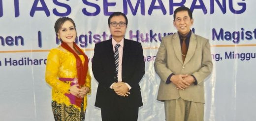 Liana Anjani SH MH CME CCD CTL (kiri)