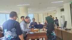 USM Gelar Penandatanganan Kontrak Pelatih UKM
