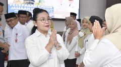 Wali Kota Agustina Lepas 63 ASN ke Tanah Suci, Tekankan Sikap Teladan dan Profesionalisme