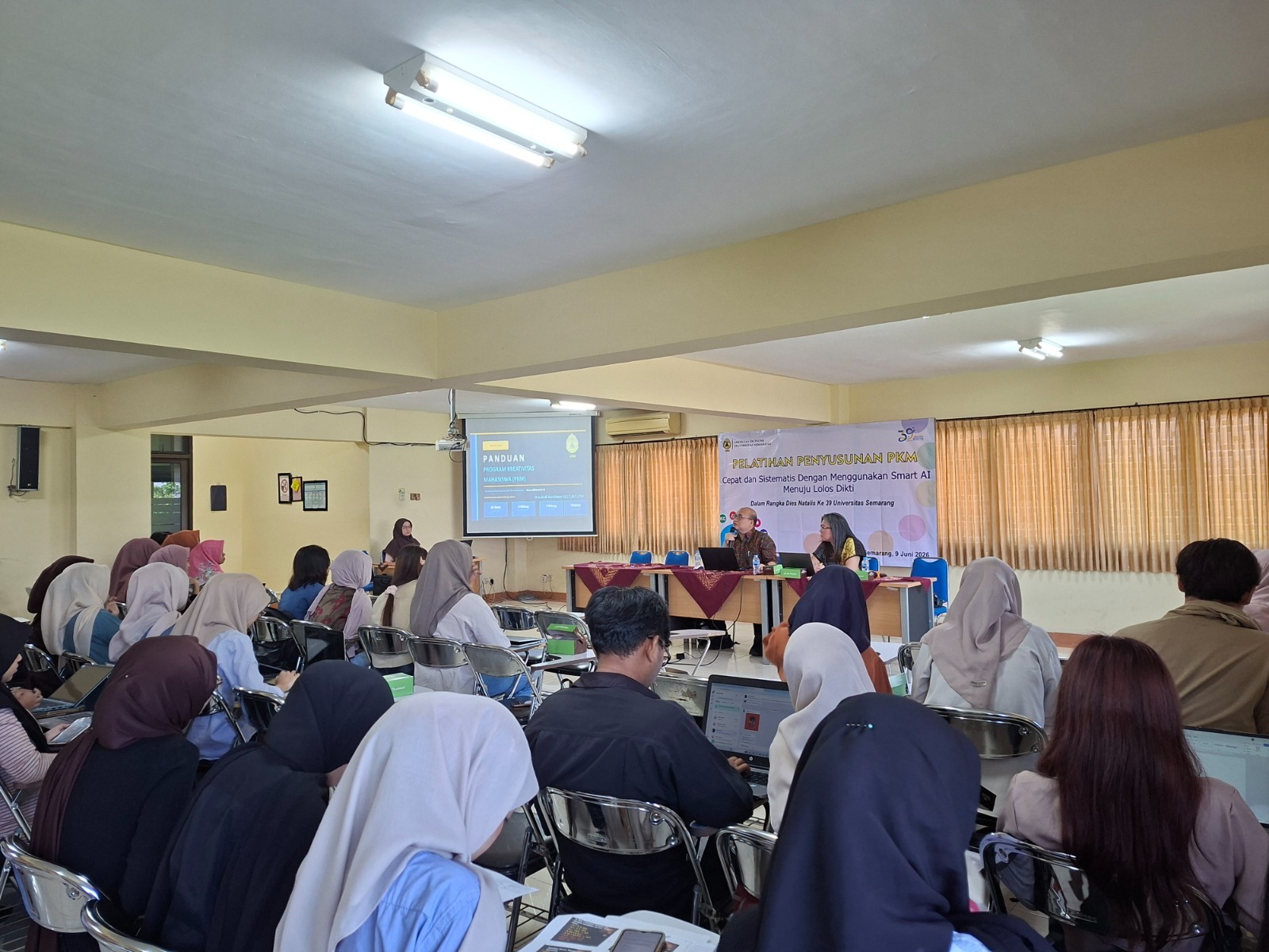 Fakultas Ekonomi USM Gelar Pelatihan Penyusunan Proposal PKM Berbasis Smart AI