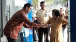 Rayakan Hari Pelanggan Nasional, BRI Salatiga Bagikan Bunga dan Cokelat